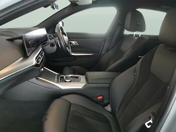 Used BMW 3 Series 2023 for sale - 77493073: Photo