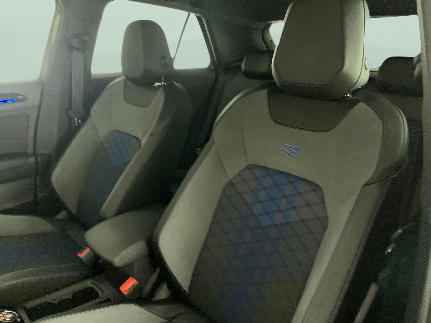 Used Volkswagen T-Roc 2023 for sale - 77208050: Photo 24