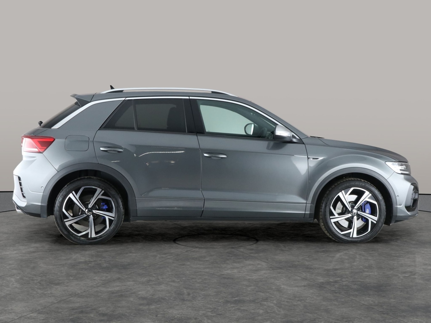 Used Volkswagen T-Roc 2023 for sale - 77208050: Photo 8