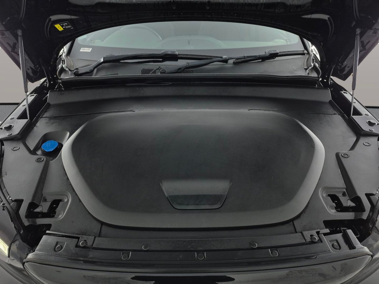 Used Volvo XC40 2023 for sale - 78075101: Photo 33