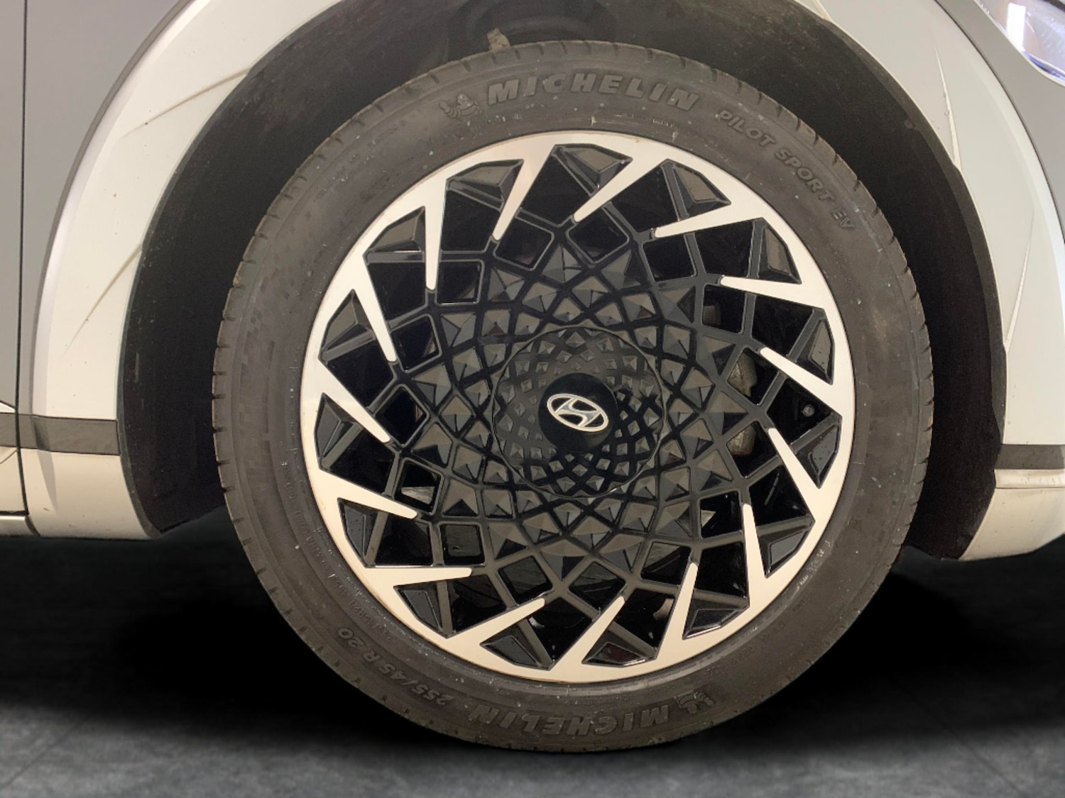 Used Hyundai IONIQ 5 2022 for sale - 76565982: Photo 29