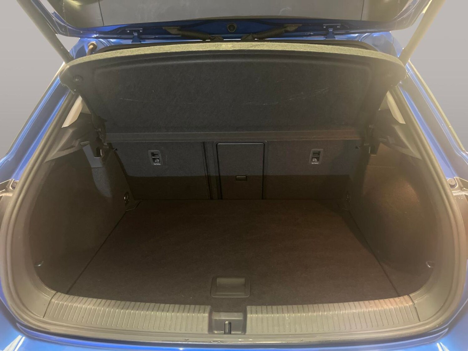 Used Volkswagen T-Roc 2022 for sale - 77932402: Photo 32