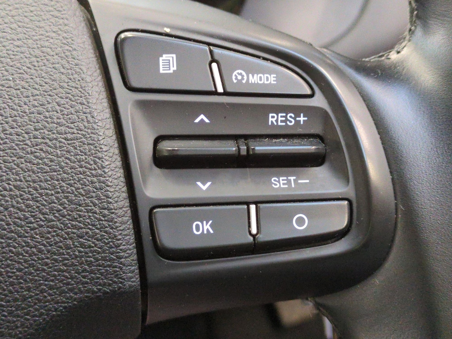 Used Hyundai i10 2022 for sale - 76507930: Photo 16