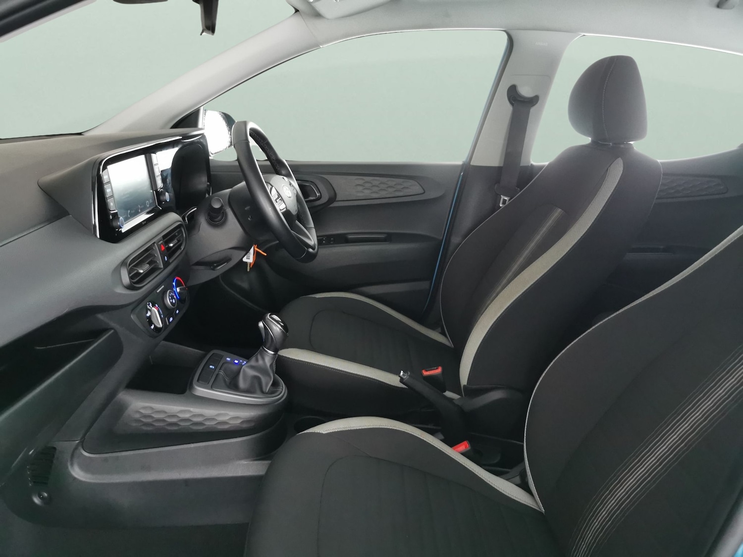 Used Hyundai i10 2022 for sale - 76507930: Photo 4