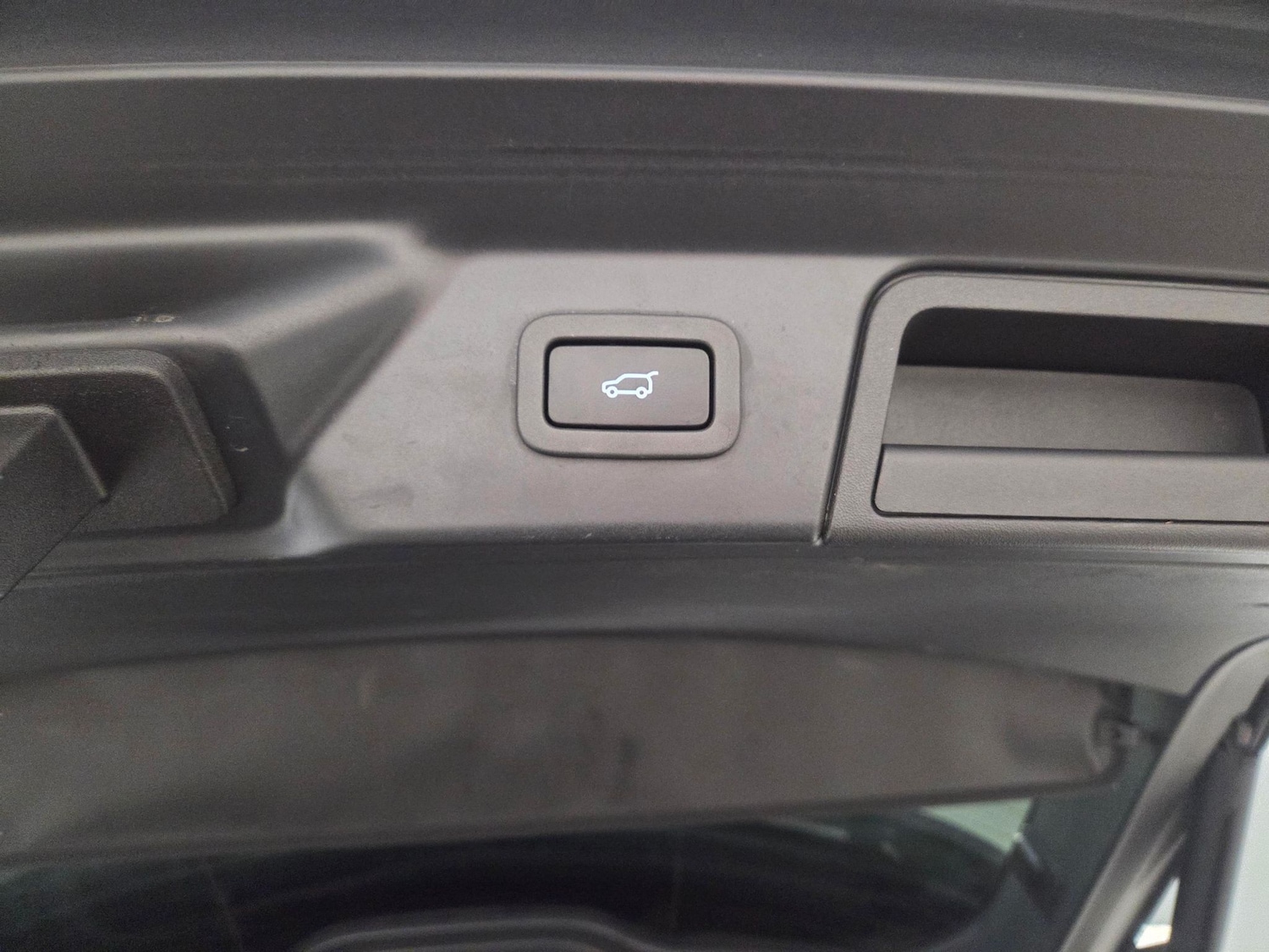 Used Land Rover Range Rover Velar 2019 for sale - 77629757: Photo 13