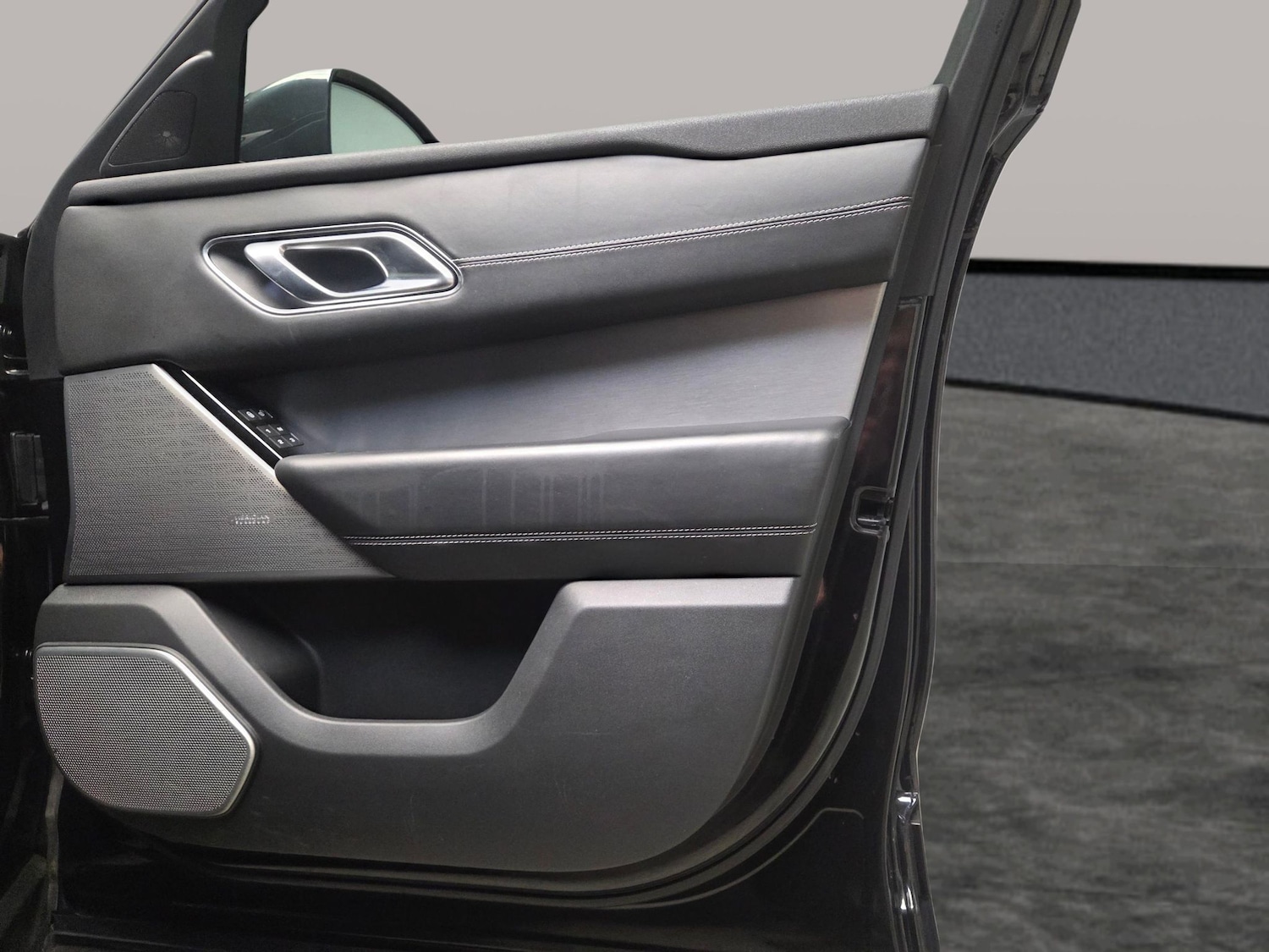 Used Land Rover Range Rover Velar 2019 for sale - 77629757: Photo 34