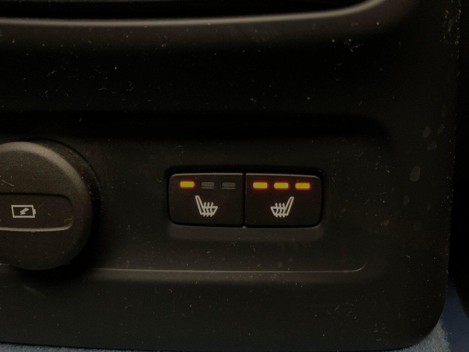 Used Volvo XC40 for sale - 77873068: Photo 16