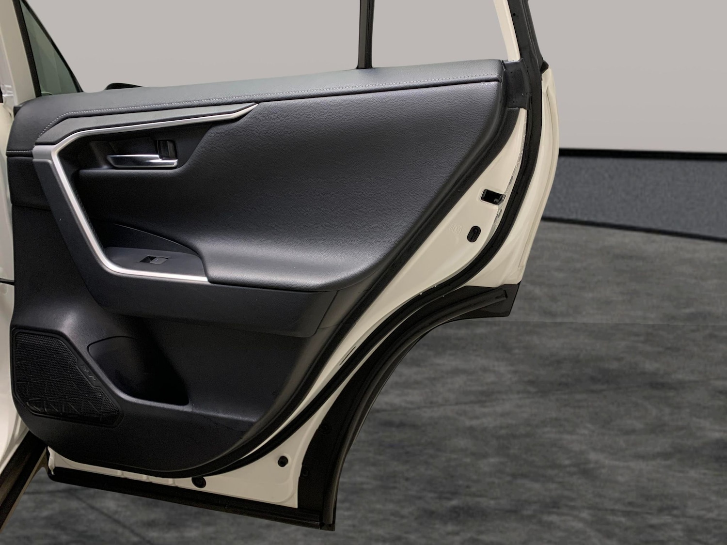 Used Toyota RAV4 2022 for sale - 76928402: Photo 30