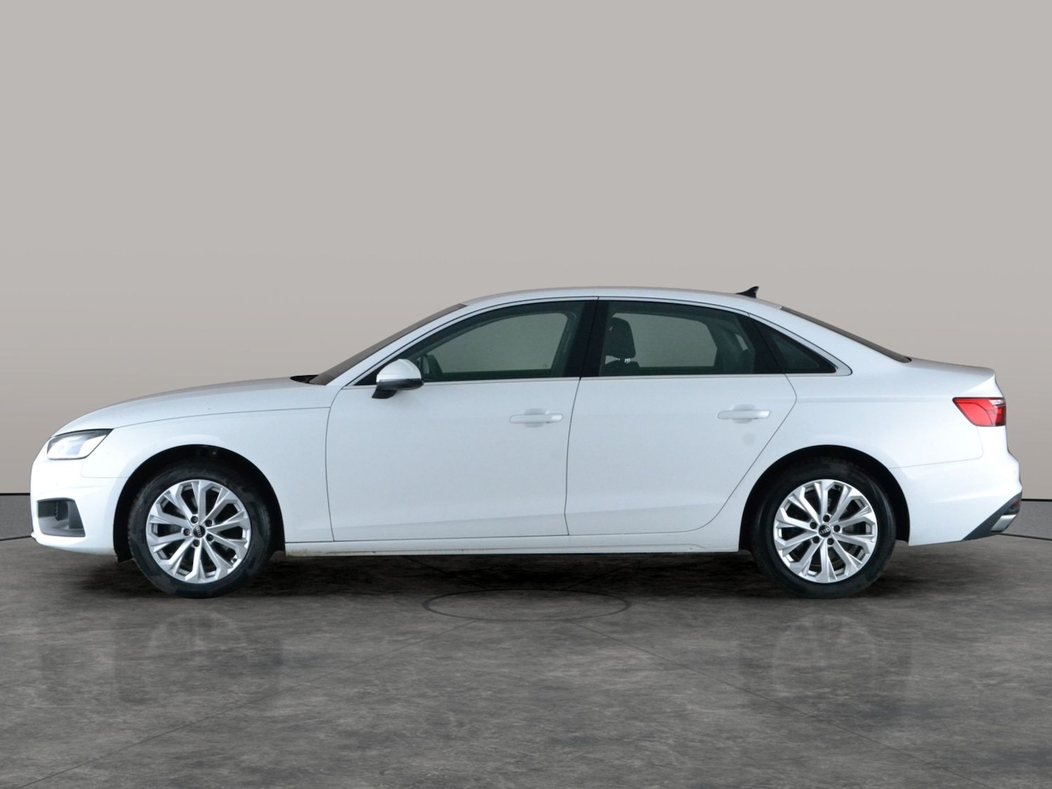 Used Audi A4 2022 for sale - 77800010: Photo 14