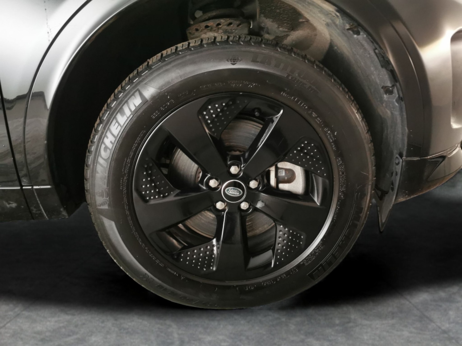 Used Land Rover Discovery Sport 2022 for sale - 77569940: Photo 31