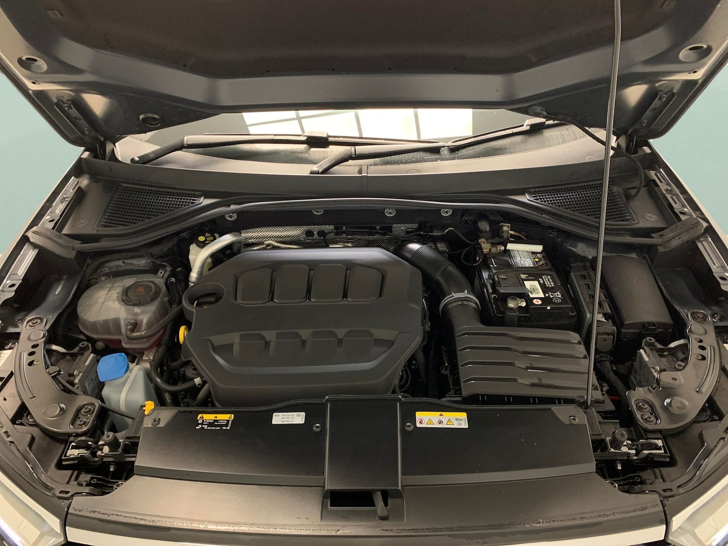 Used Volkswagen T-Roc 2023 for sale - 76895064: Photo 35