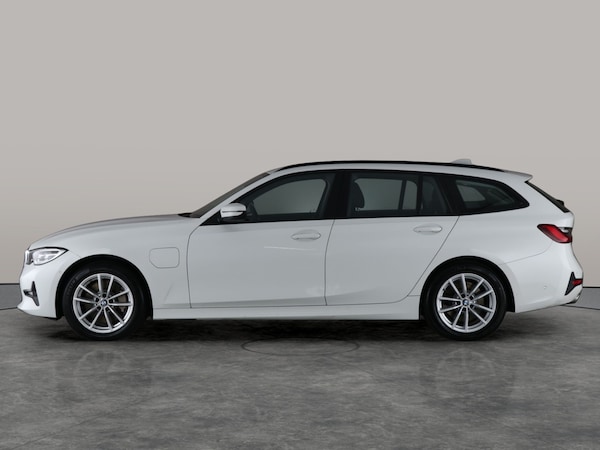 Used BMW 3 Series 2021 for sale - 76342442: Photo 16