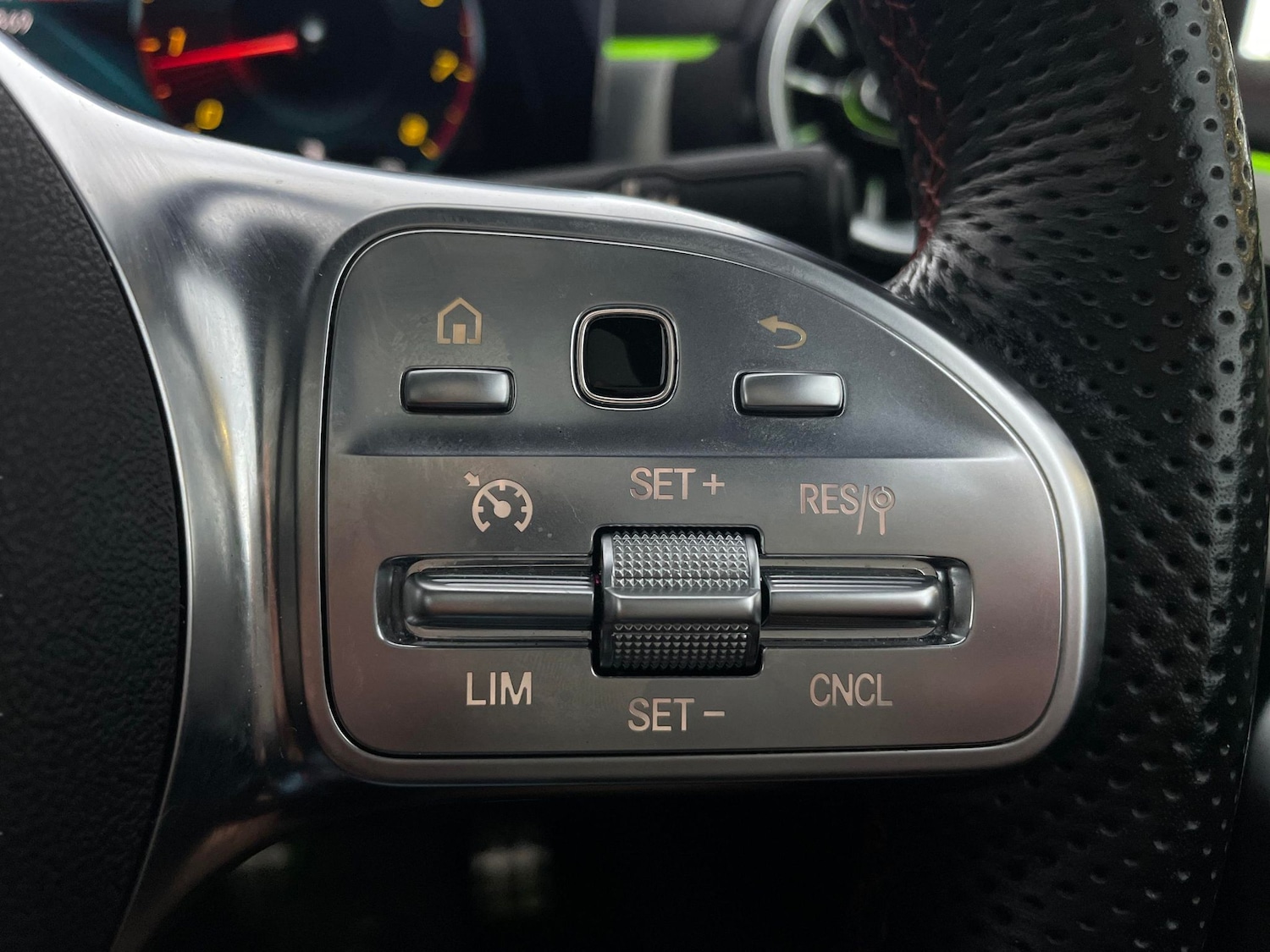 Used Mercedes-Benz CLA 2023 for sale - 76413170: Photo 33