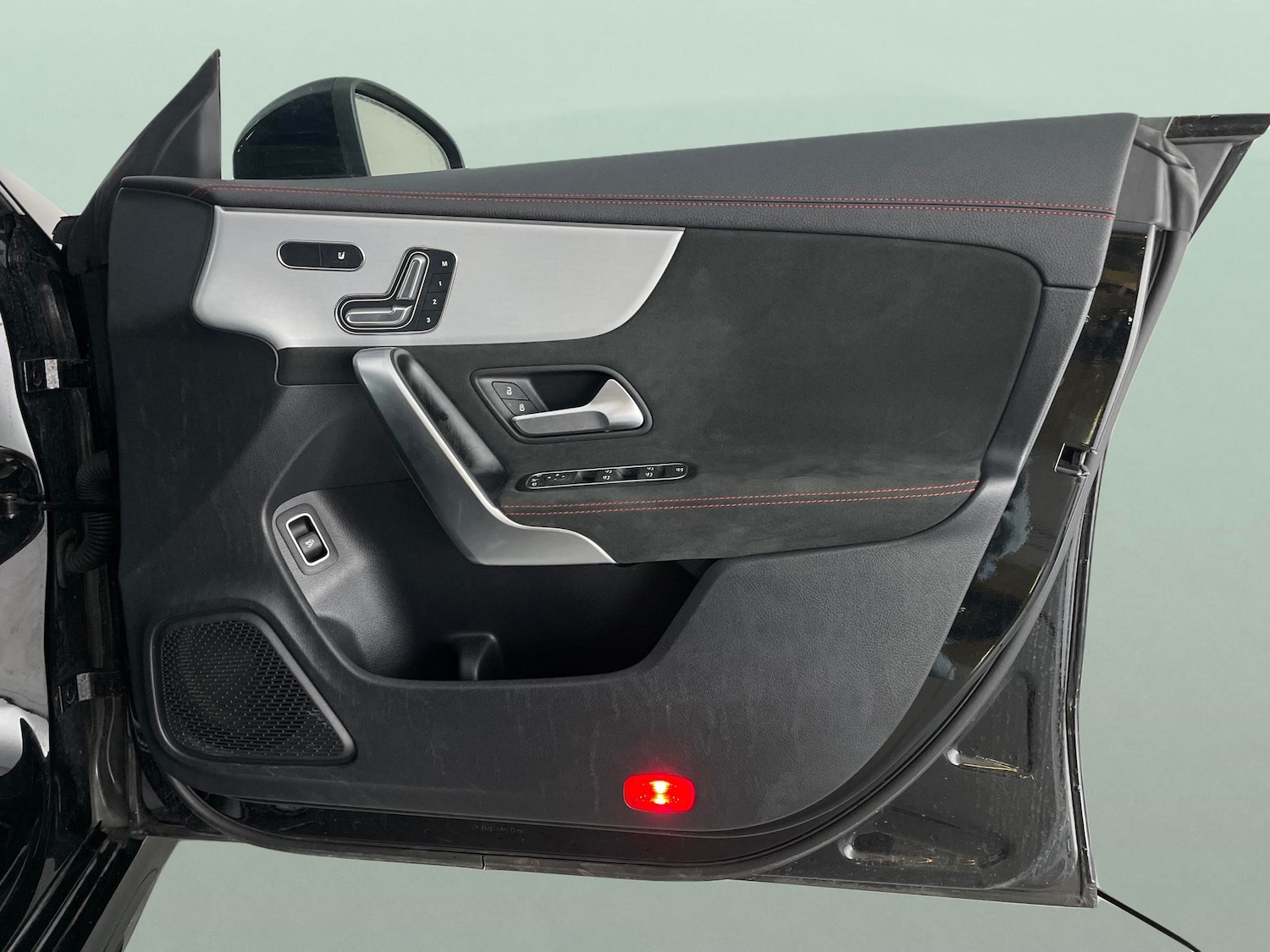 Used Mercedes-Benz CLA 2023 for sale - 76413170: Photo 47