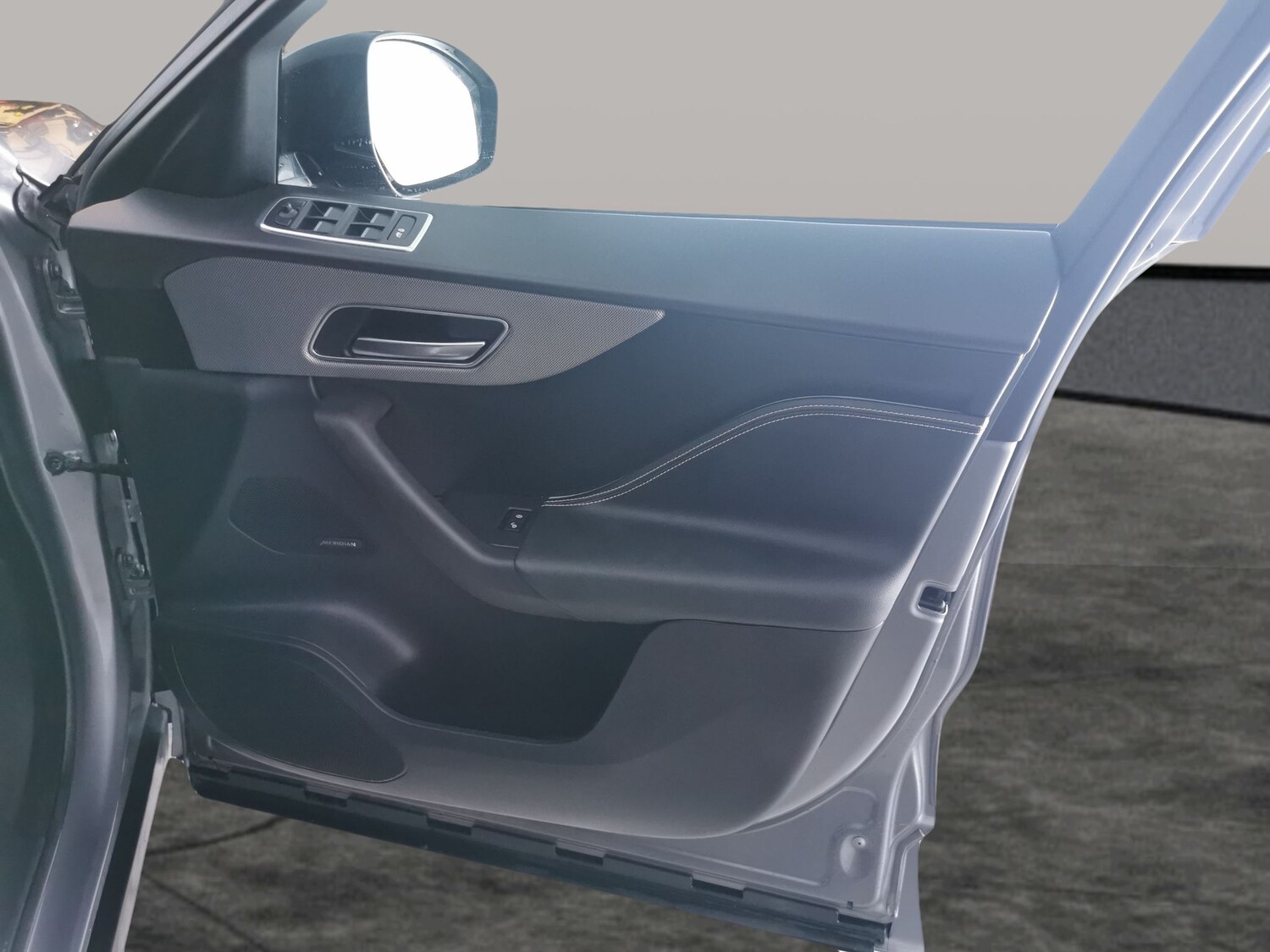 Used Jaguar F-Pace 2019 for sale - 78104022: Photo 34