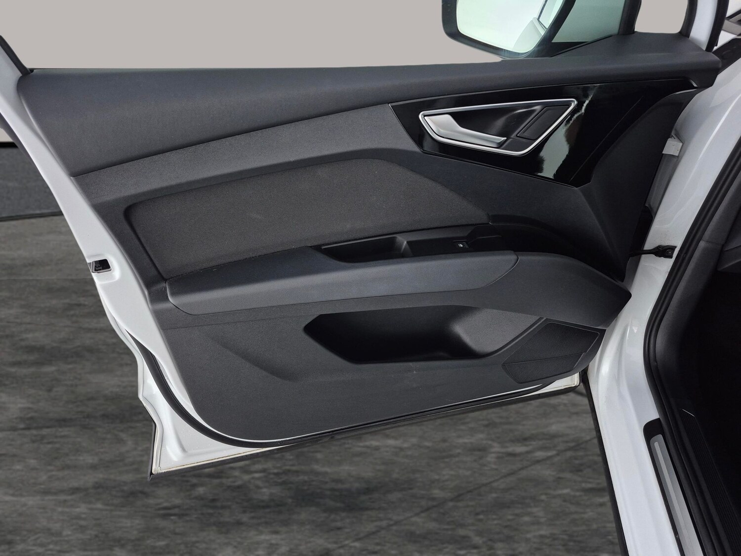 Used Audi Q4 e-tron 2023 for sale - 77995493: Photo 29