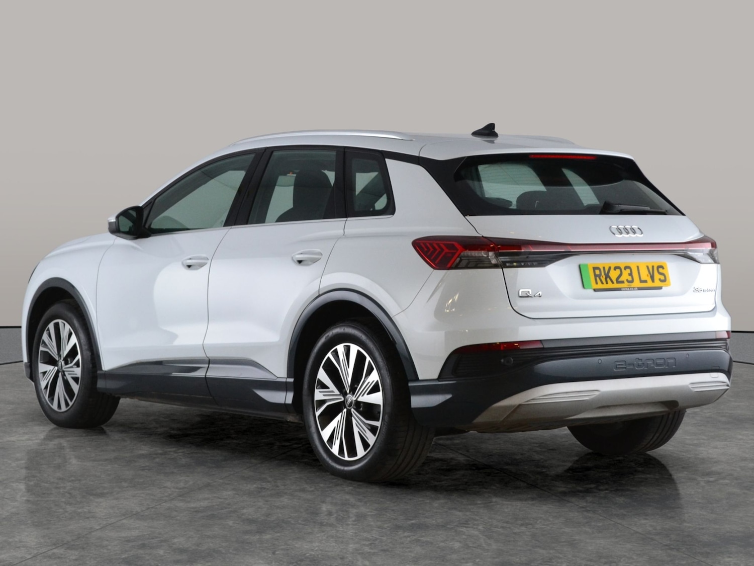 Used Audi Q4 e-tron 2023 for sale - 77995493: Photo 7