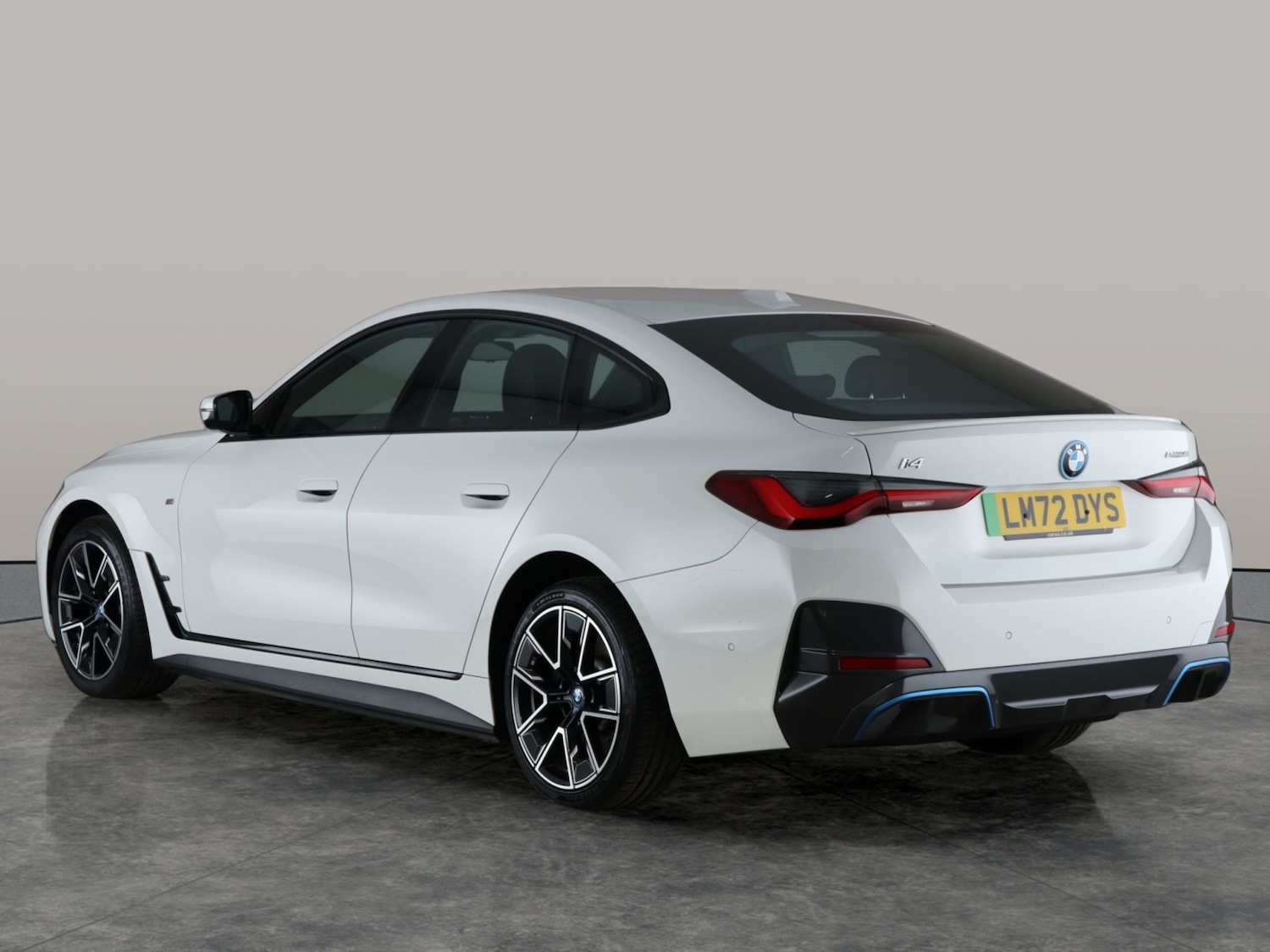 Used BMW i4 2022 for sale - 76518311: Photo 12