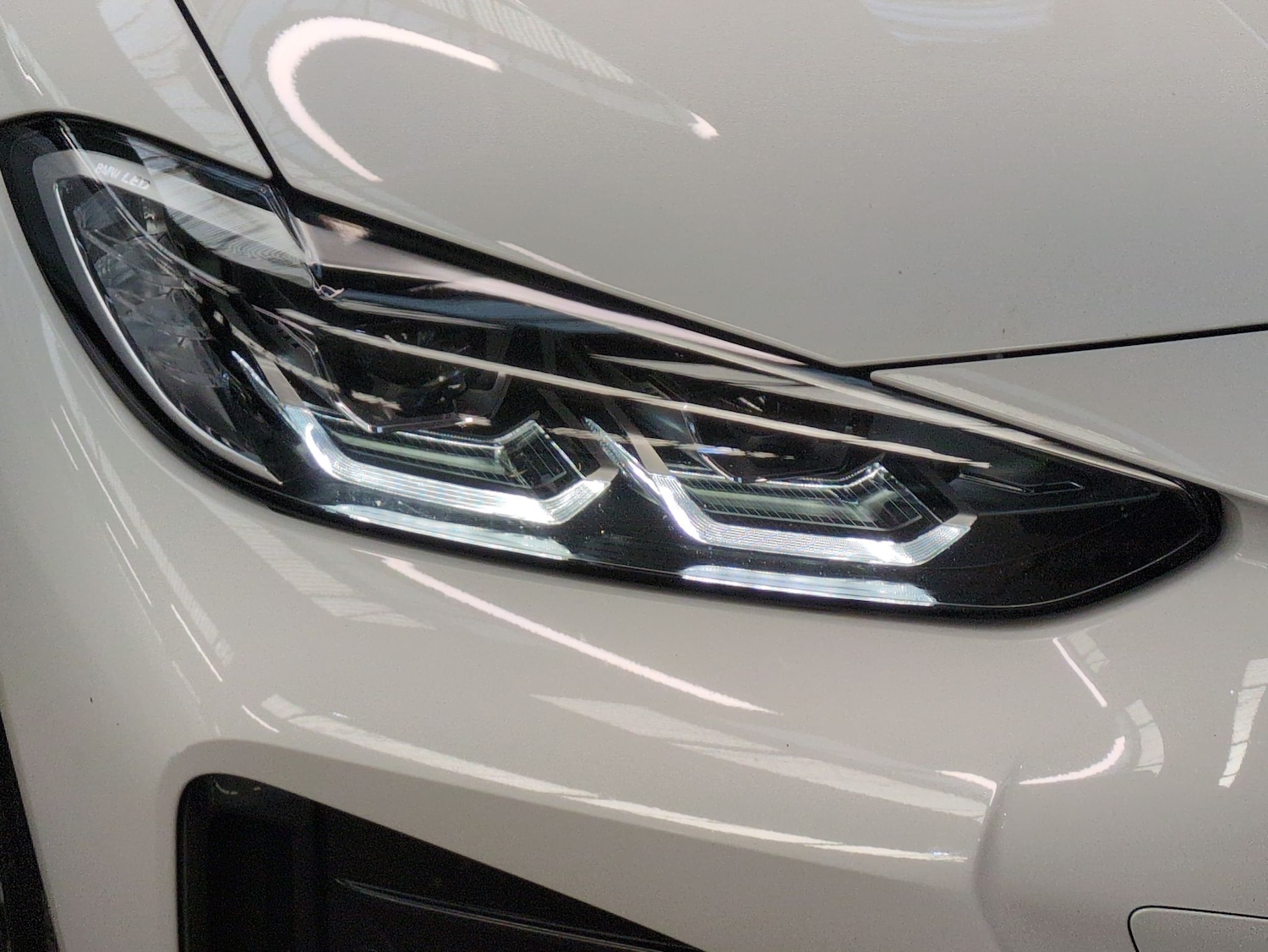 Used BMW i4 2022 for sale - 76518311: Photo 23