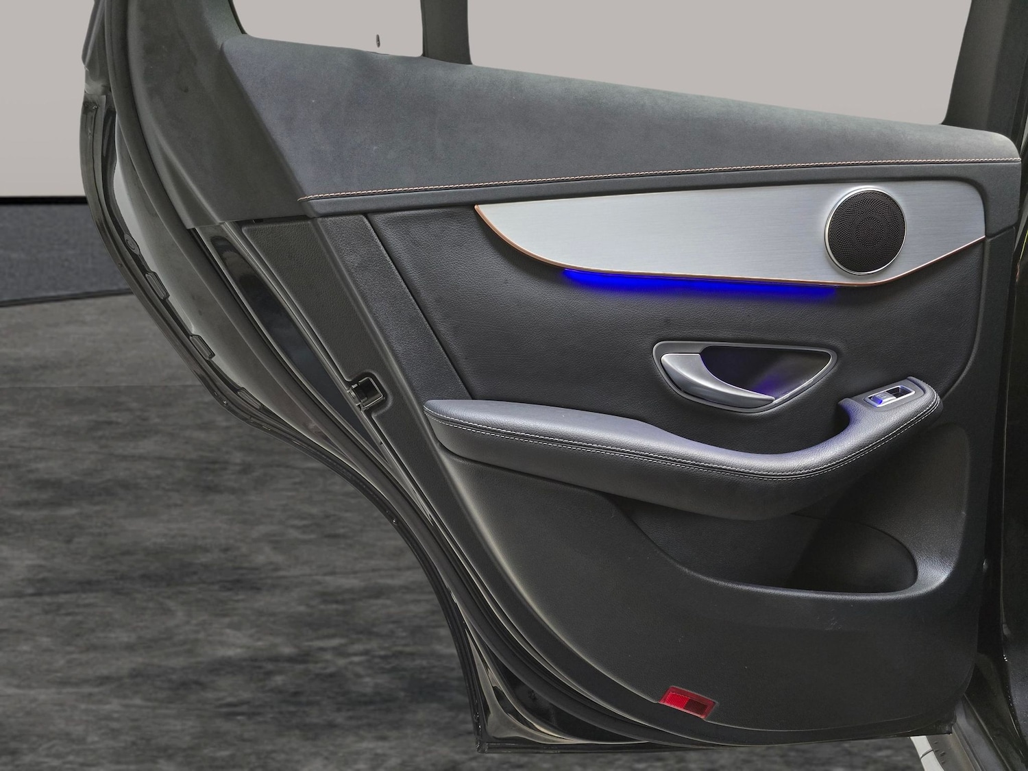 Used Mercedes-Benz EQC 2021 for sale - 76947100: Photo 32