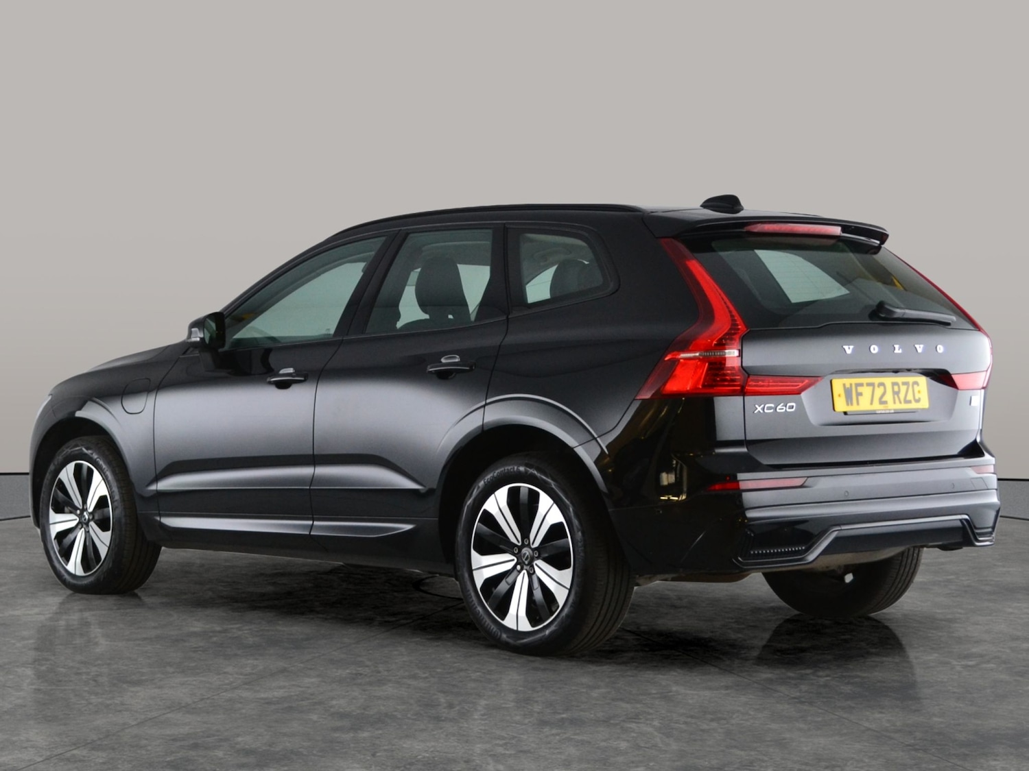 Used Volvo XC60 2022 for sale - 77170911: Photo 11