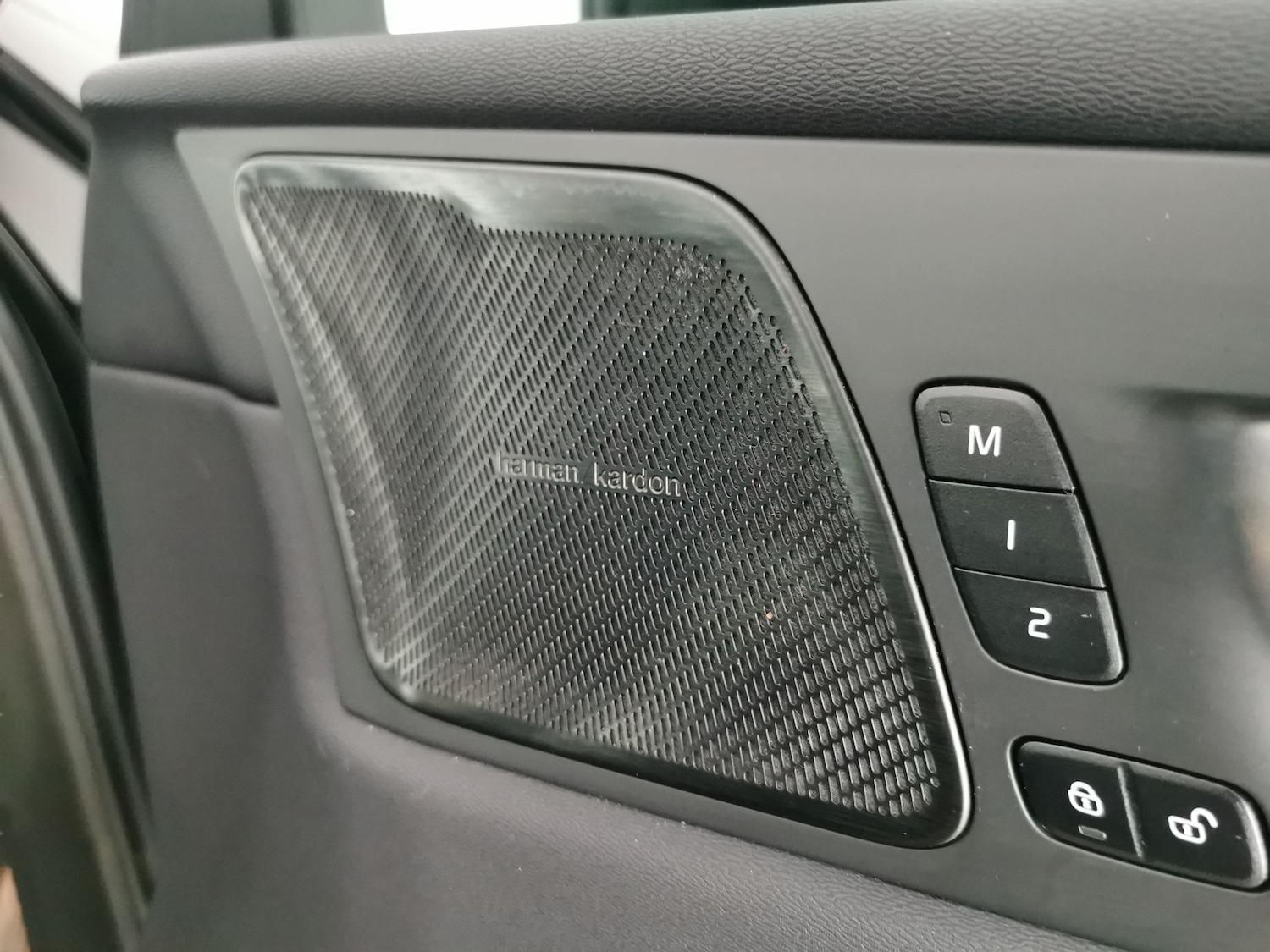 Used Volvo XC60 2022 for sale - 77170911: Photo 6