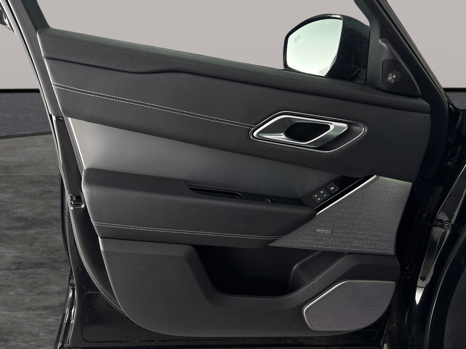 Used Land Rover Range Rover Velar 2022 for sale - 78107826: Photo 36