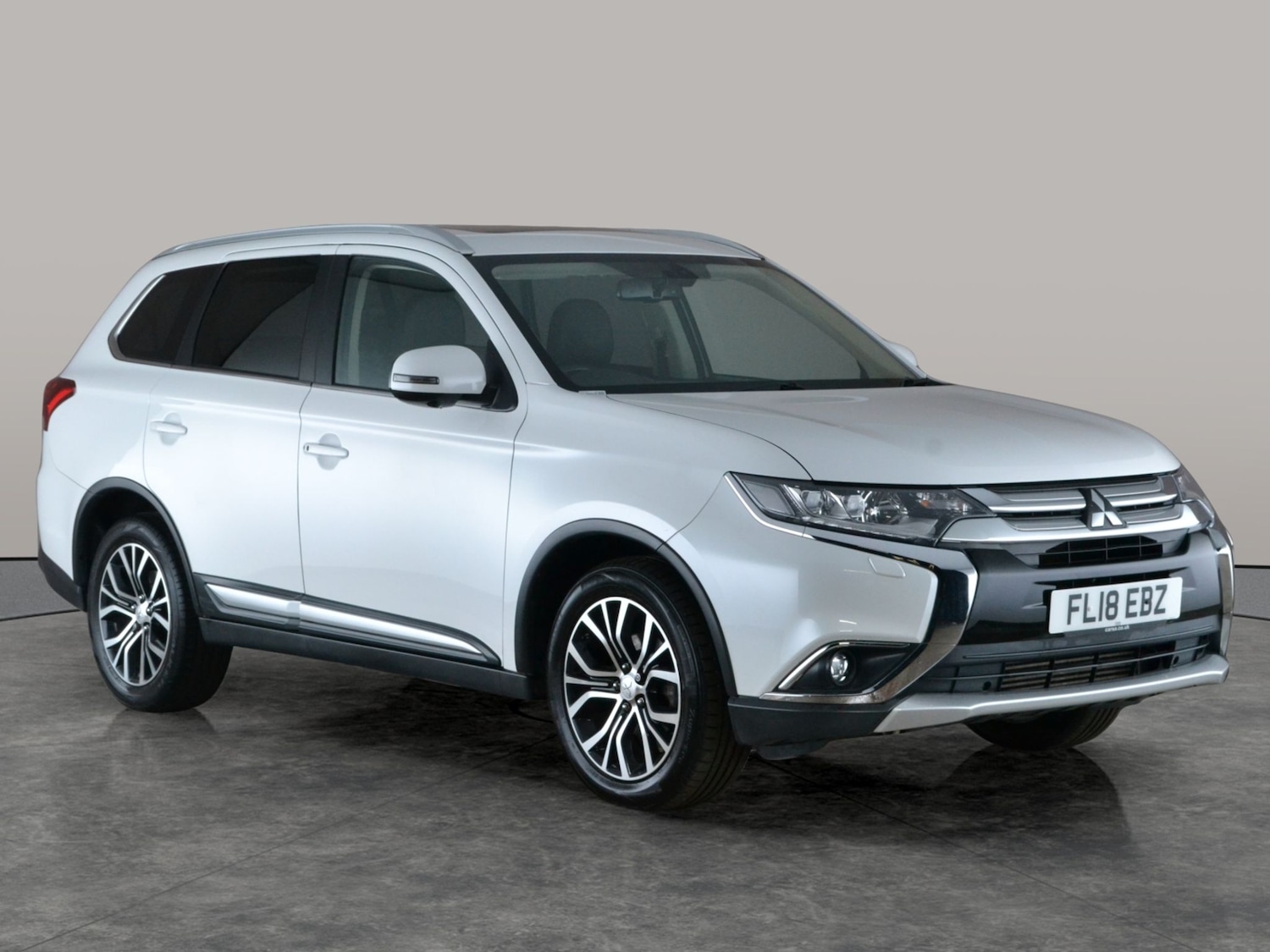 Used Mitsubishi Outlander 2018 for sale - 77691272: Photo 10