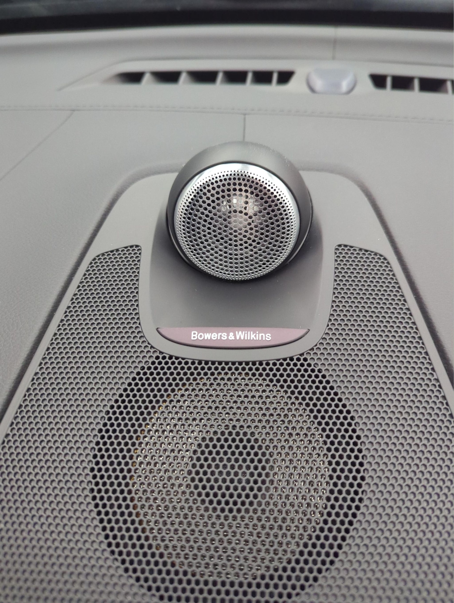 Used Volvo XC60 for sale - 77480424: Photo 16