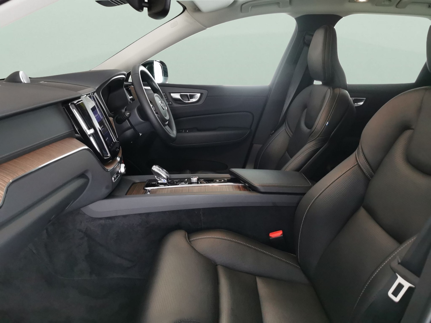 Used Volvo XC60 for sale - 77480424: Photo 4