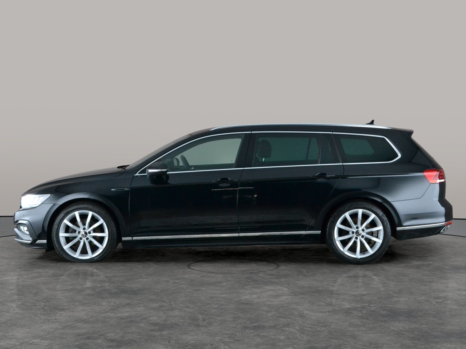 Used Volkswagen Passat 2023 for sale - 77255664: Photo 13