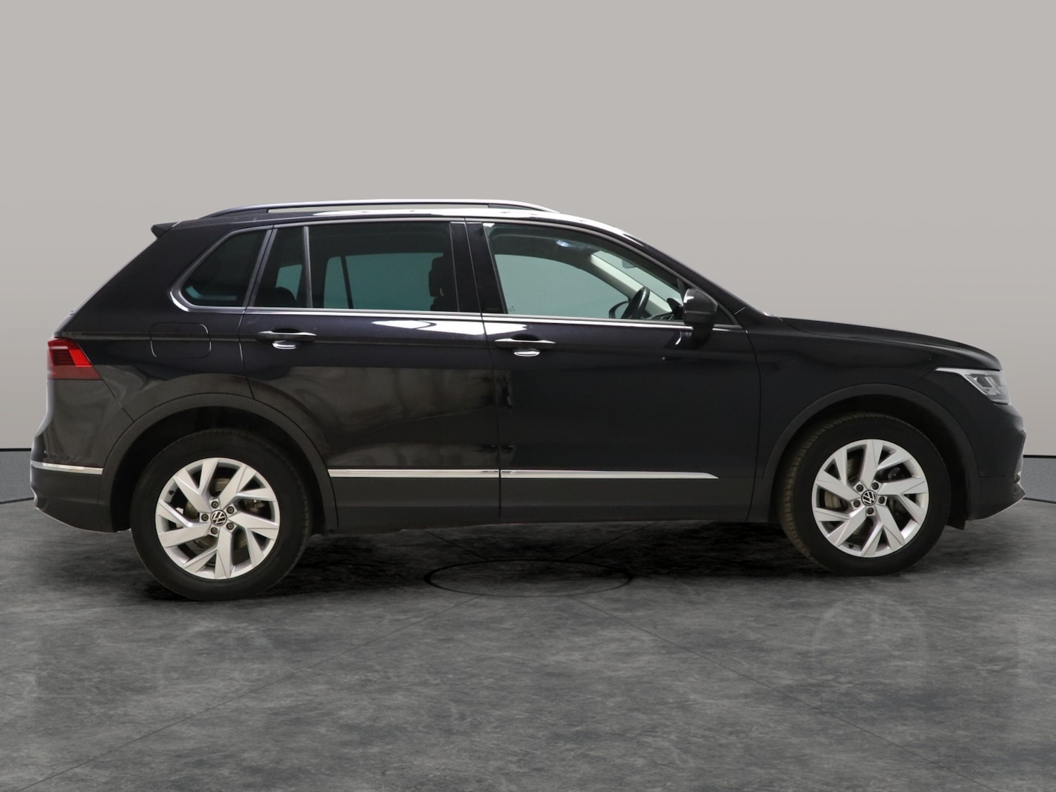 Used Volkswagen Tiguan 2022 for sale - 76364963: Photo 9