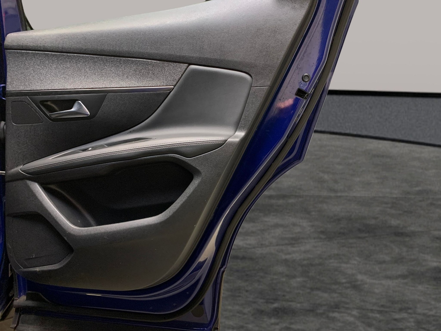 Used Peugeot 3008 2019 for sale - 77340129: Photo 29