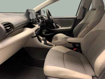 Used Toyota Yaris 2022 for sale - 74505100: Photo