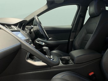 Used Jaguar E-Pace 2019 for sale - 77505483: Photo