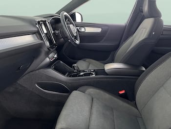 Used Volvo XC40 2023 for sale - 79841222: Photo
