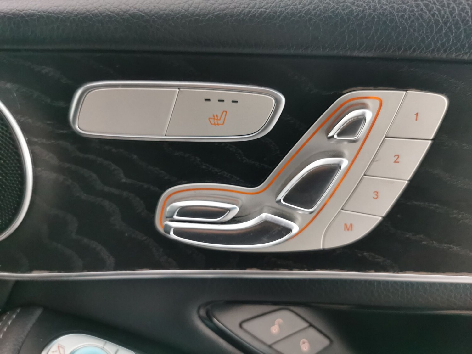 Used Mercedes-Benz GLC 2018 for sale - 77760373: Photo 18