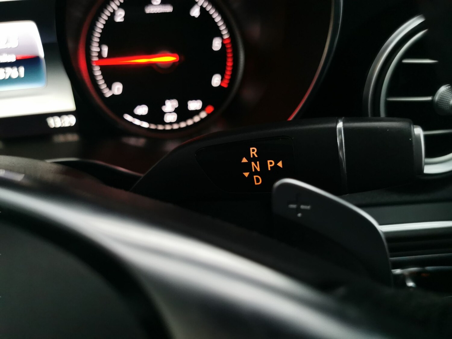 Used Mercedes-Benz GLC 2018 for sale - 77760373: Photo 25