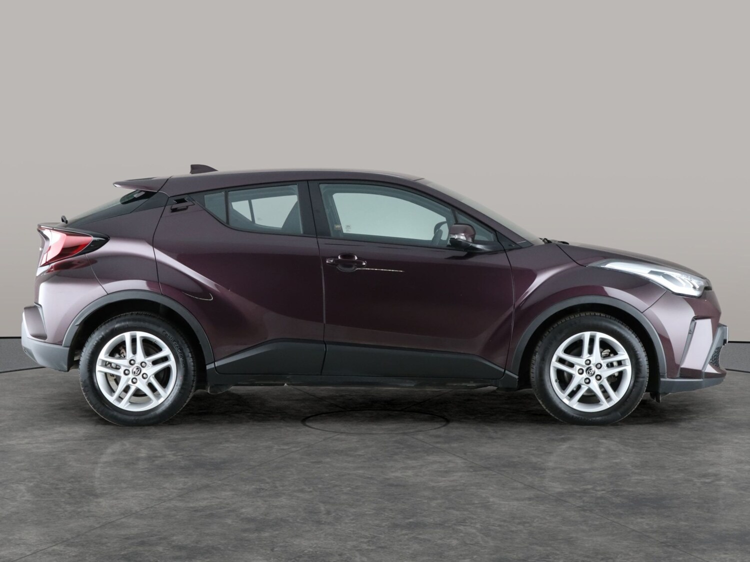 Used Toyota C-HR 2023 for sale - 76552844: Photo 10