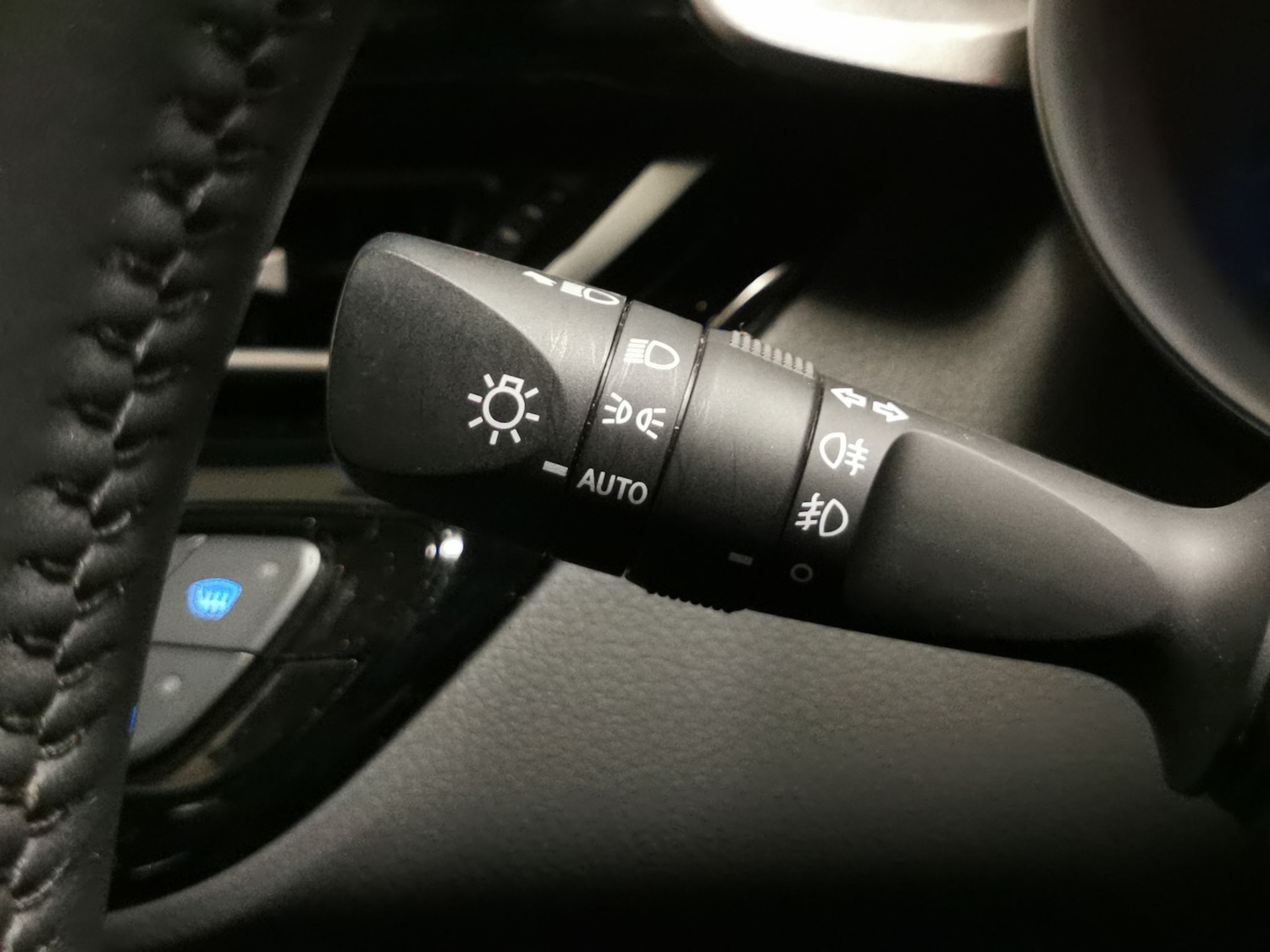 Used Toyota C-HR 2023 for sale - 76552844: Photo 19