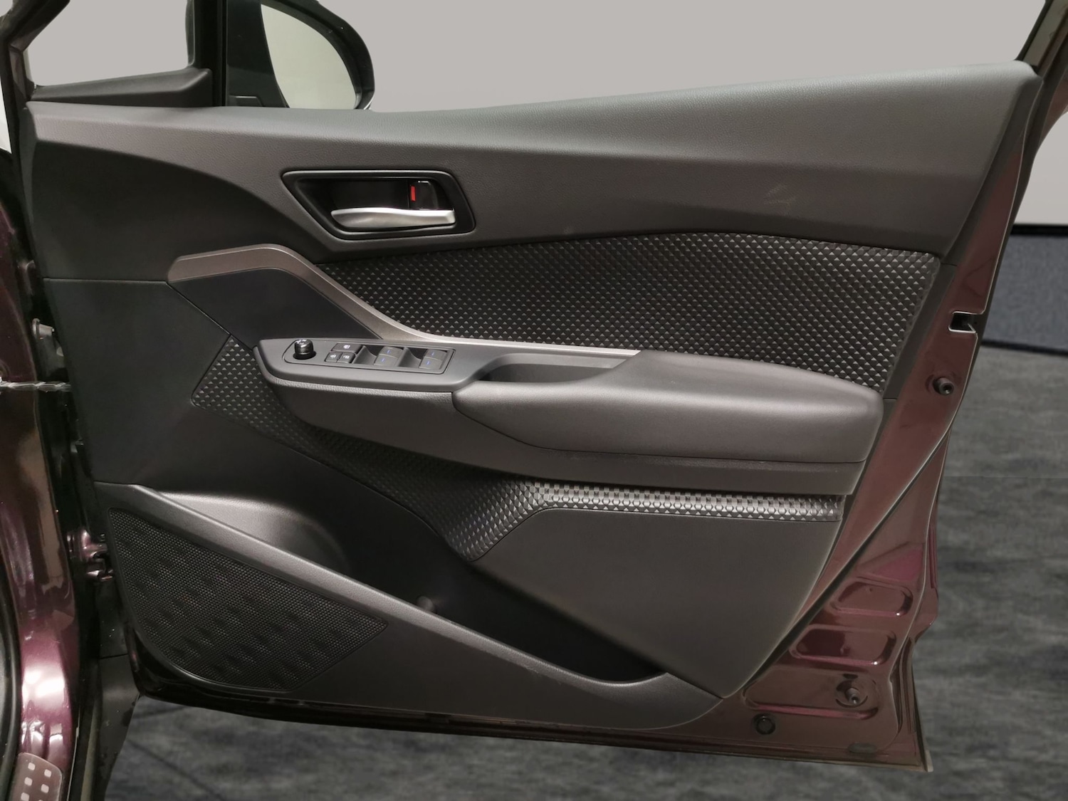 Used Toyota C-HR 2023 for sale - 76552844: Photo 30