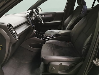Used Volvo XC40 2021 for sale - 79535285: Photo