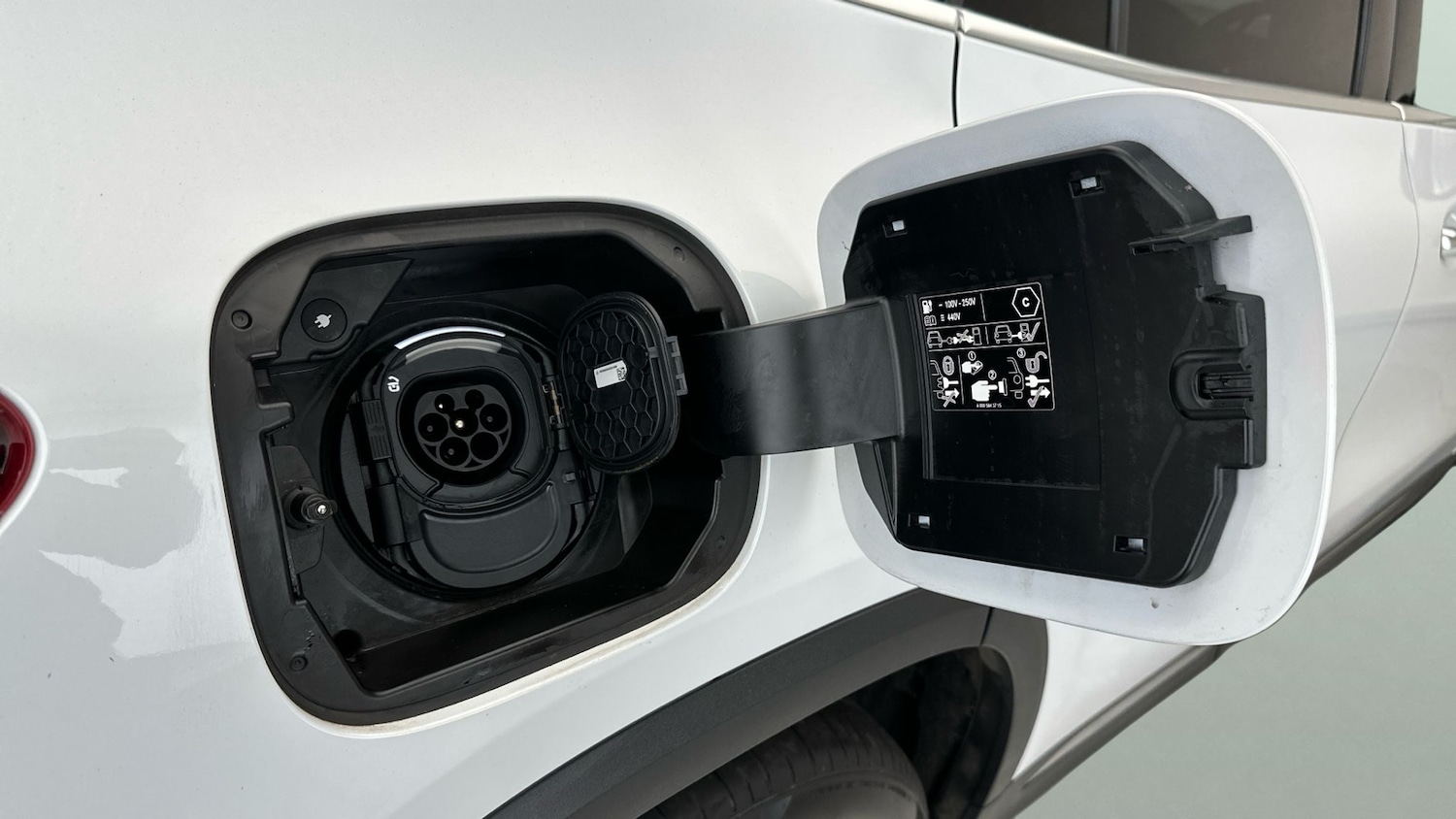 Used Mercedes-Benz GLA 2022 for sale - 76875423: Photo 28