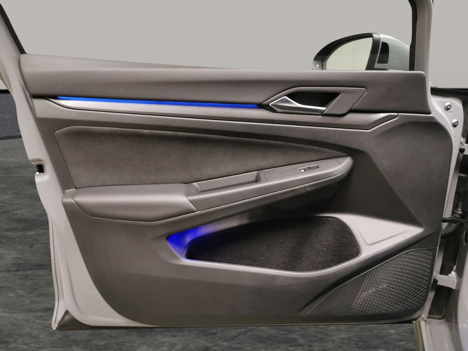 Used Volkswagen Golf 2023 for sale - 77399469: Photo 30