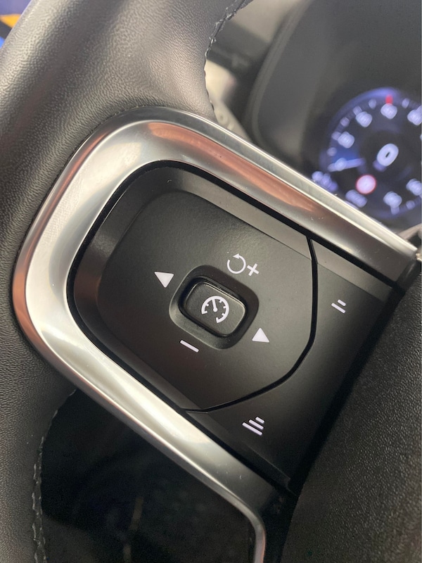 Used Volvo XC40 2022 for sale - 76182398: Photo 26