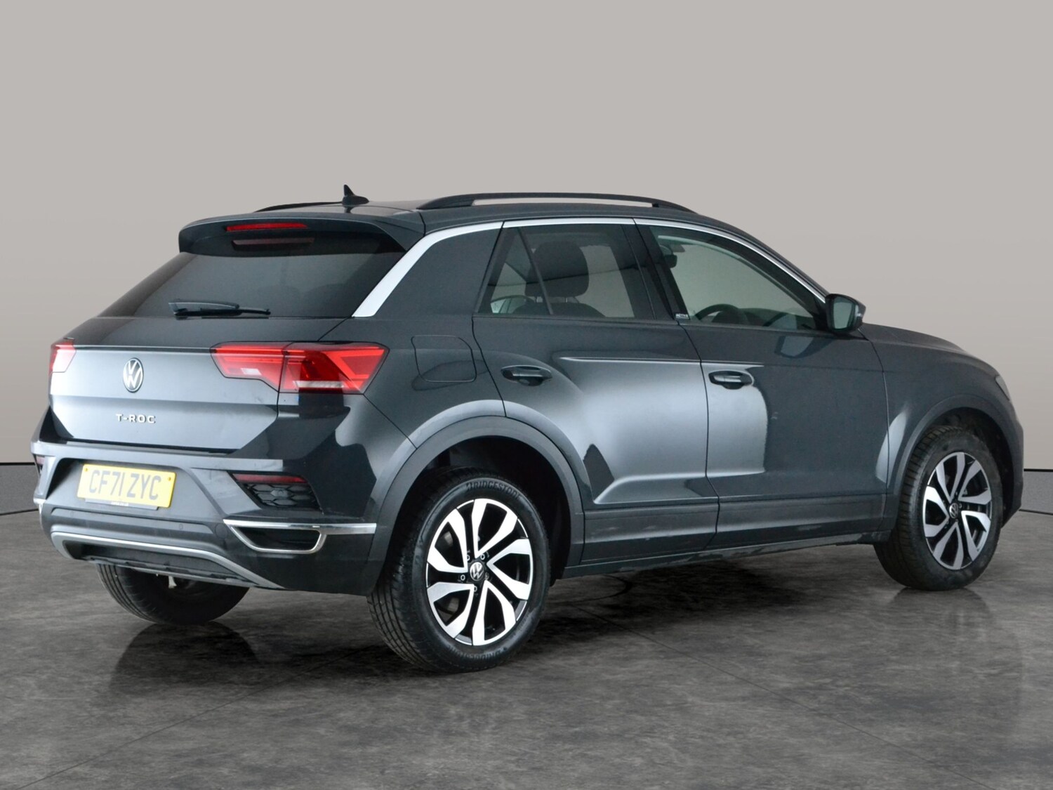 Used Volkswagen T-Roc 2022 for sale - 77873027: Photo 9