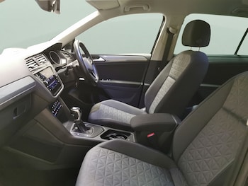 Used Volkswagen Tiguan undefined for sale - 77432389: Photo