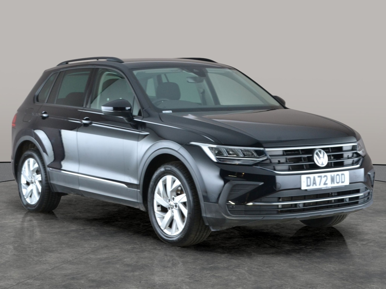 Used Volkswagen Tiguan for sale - 77432389: Photo 7