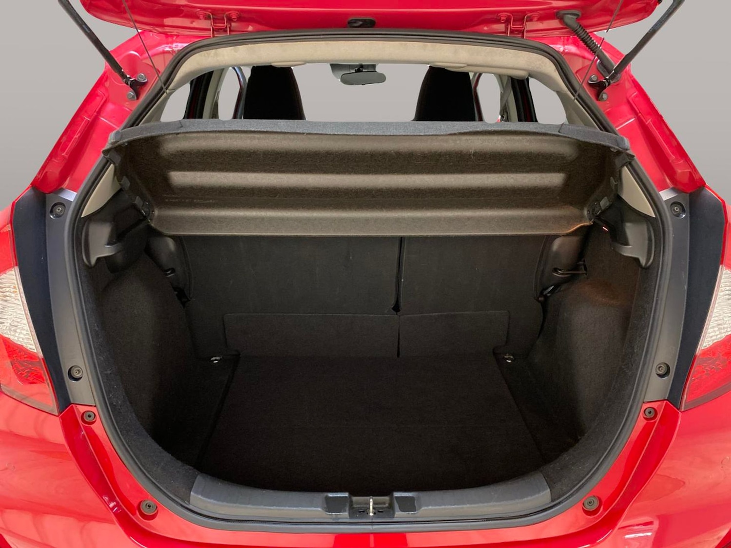 Used Honda Jazz 2018 for sale - 78025376: Photo 32