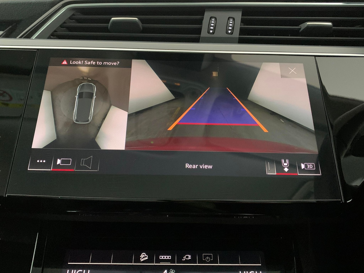 Used Audi e-tron 2021 for sale - 76704182: Photo 6